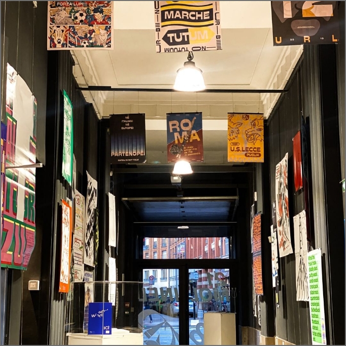 Exposition des projets dans différentes formations.